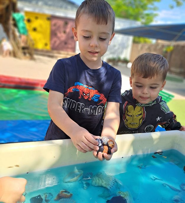 Toddler---water-play